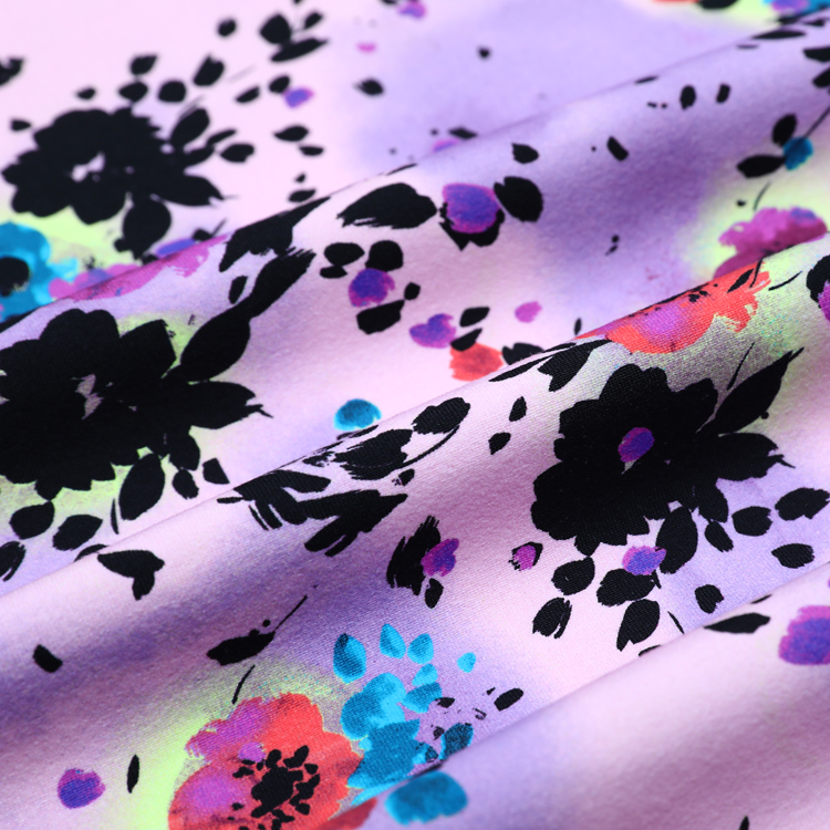 FANTASTISK BLOMMIG JERSRY TYG